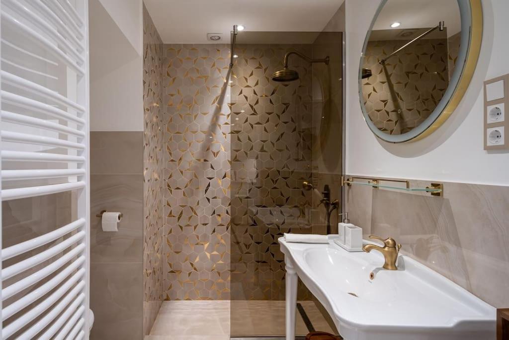 Orangehomes Luxury Apartment Next To Gellert Hill Budapest Exterior foto