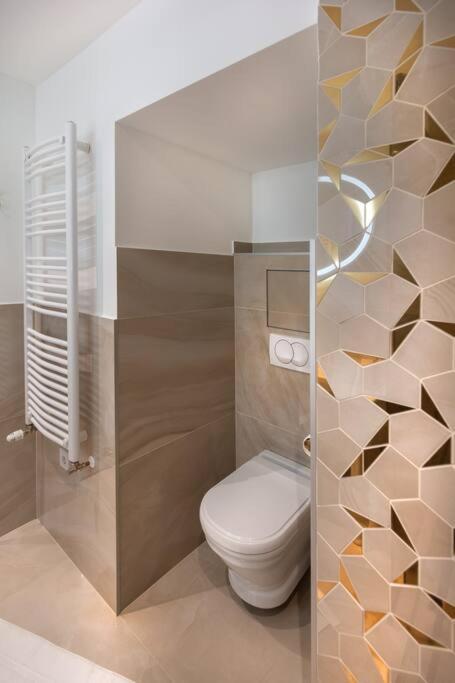 Orangehomes Luxury Apartment Next To Gellert Hill Budapest Exterior foto
